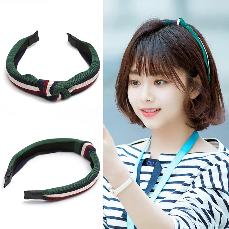 Women Headbands 2018 Fashion Hair Bands For Girls Vintage Knitting Twisted Knotted Wide Hair Band headband Bow Hair Accessories
Women Headbands 2018 Fashion Hair Bands For Girls Vintage Knitting Twisted Knotted Wide Hair Band headband Bow Hair Accessories