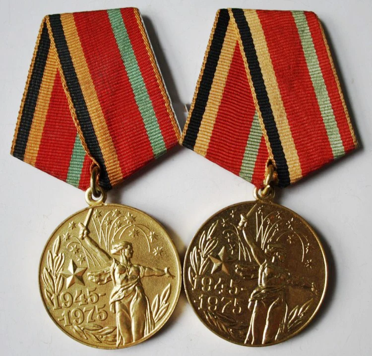 100% Original 30th anniversary WWII victory Soviet Patriotic War Medal Badge Shield plated USSR Medals old 1pcs
100% Original 30th anniversary WWII victory Soviet Patriotic War Medal Badge Shield plated USSR Medals old 1pcs