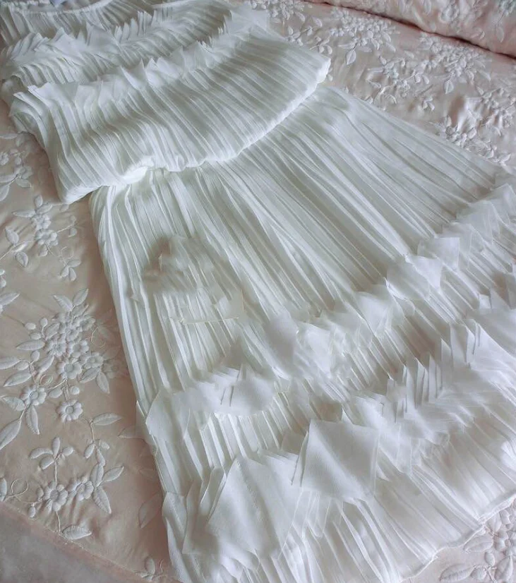 3 styles Dress fabric Pleated chiffon fabric solid Organ Crushed soft breathable DIY skirt fabric bazin riche getzner
3 styles Dress fabric Pleated chiffon fabric solid Organ Crushed soft breathable DIY skirt fabric bazin riche getzner
