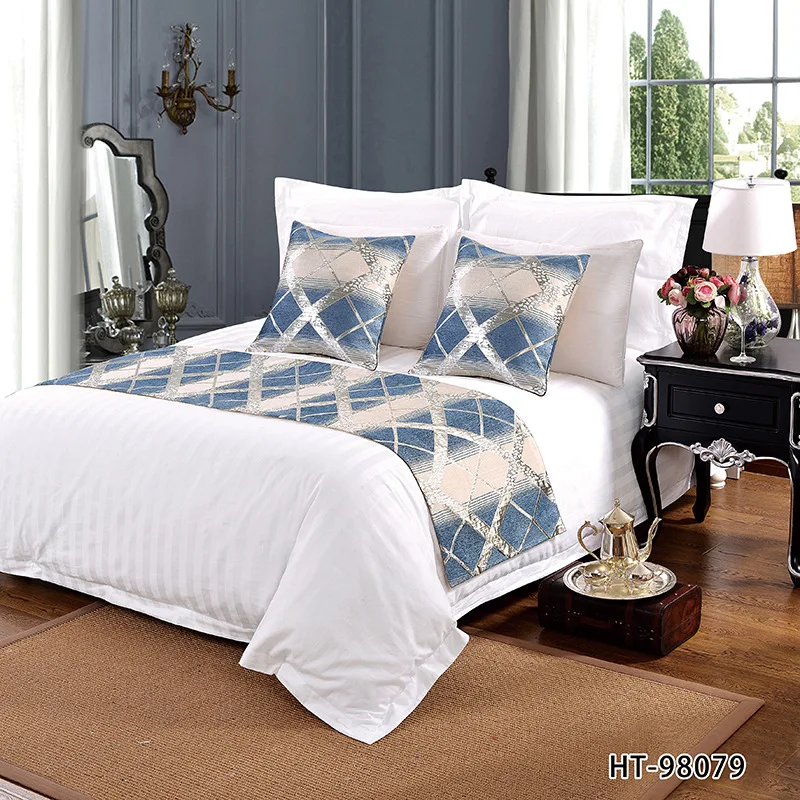 White and Blue Geometric Diamond Bed Runner Scarf For Foot Of Bed Slipcover Pad For Hotel Home Bedding Decor King Queen Bed Size
White and Blue Geometric Diamond Bed Runner Scarf For Foot Of Bed Slipcover Pad For Hotel Home Bedding Decor King Queen Bed Size