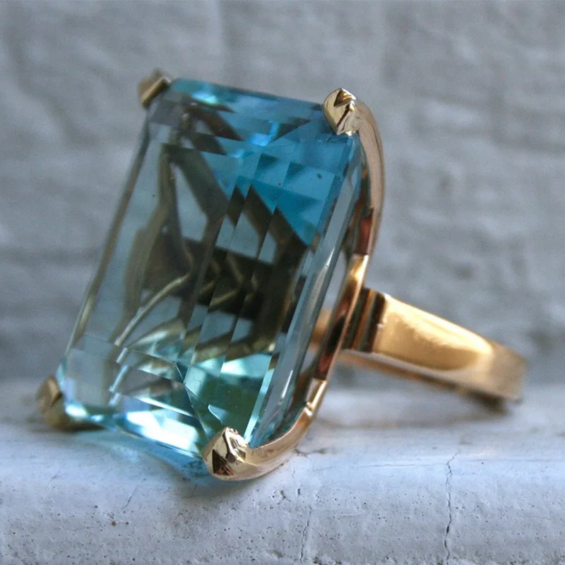 Sea Blue Big Square Shape Rhinestone Rings For Women Princess Crystal Ring Weddings /Party Trendy Jewelry
Sea Blue Big Square Shape Rhinestone Rings For Women Princess Crystal Ring Weddings /Party Trendy Jewelry