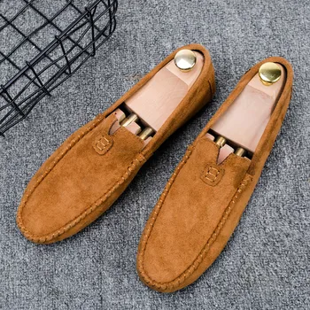 Solid Men Flat Shoes Summer Men Boat Bean Shoes Fashion Style Young Cool Casual Comfortable Driving Bean Solid Shoes Masculino 
Solid Men Flat Shoes Summer Men Boat Bean Shoes Fashion Style Young Cool Casual Comfortable Driving Bean Solid Shoes Masculino