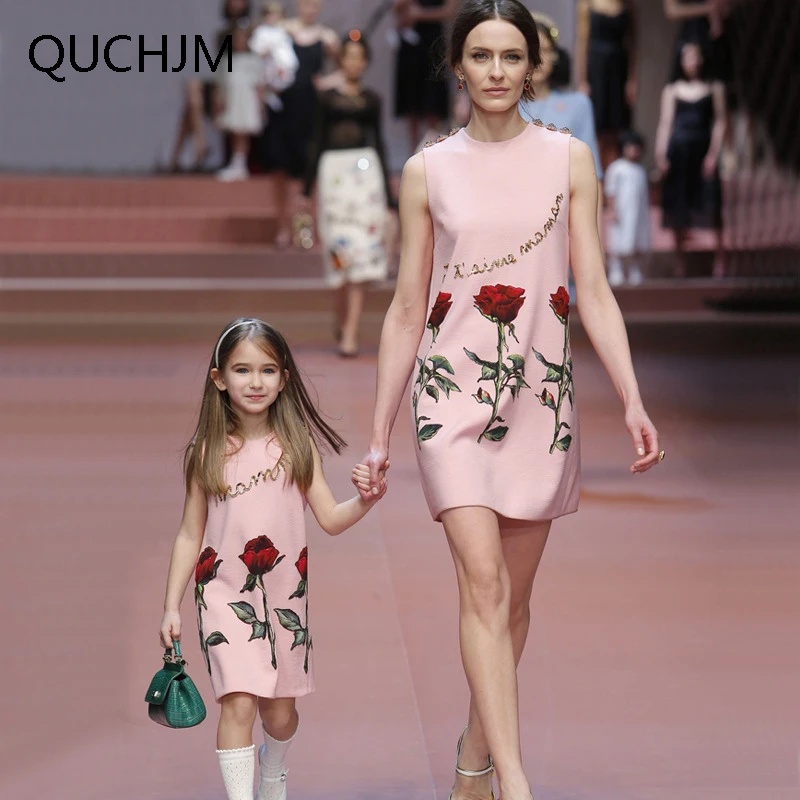 Family Matching Outfits 2019 Christmas red Pajamas Mother Daughter Father Son Nightdress Mama and Me Clothing Christmas Pajama
Family Matching Outfits 2019 Christmas red Pajamas Mother Daughter Father Son Nightdress Mama and Me Clothing Christmas Pajama