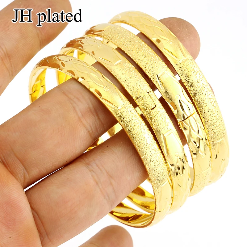 JHplated 4 pieces Dubai Gold Bangles For Women Gold Color Wide 8MM Bracelets African/European/Ethiopia Jewelry Bangles
JHplated 4 pieces Dubai Gold Bangles For Women Gold Color Wide 8MM Bracelets African/European/Ethiopia Jewelry Bangles