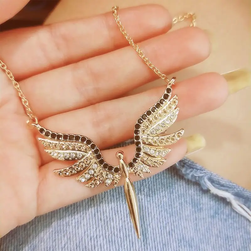 Necklaces Women Delicate Animal Angel Wings Pearl Clavicle Chain Necklace Fashion Bijoux Femme Necklace Jewelry Collier
Necklaces Women Delicate Animal Angel Wings Pearl Clavicle Chain Necklace Fashion Bijoux Femme Necklace Jewelry Collier