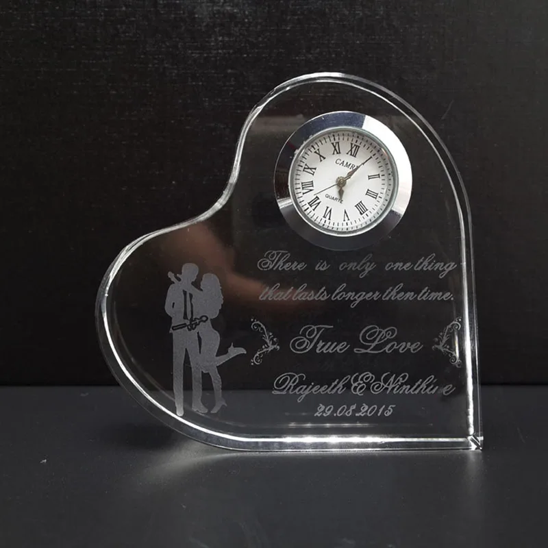10Pcs/50Pcs Beautifully Cut Sparkling Crystal hHeart cClock With Custom Engraving For Guests As A Wedding Gift
10Pcs/50Pcs Beautifully Cut Sparkling Crystal hHeart cClock With Custom Engraving For Guests As A Wedding Gift