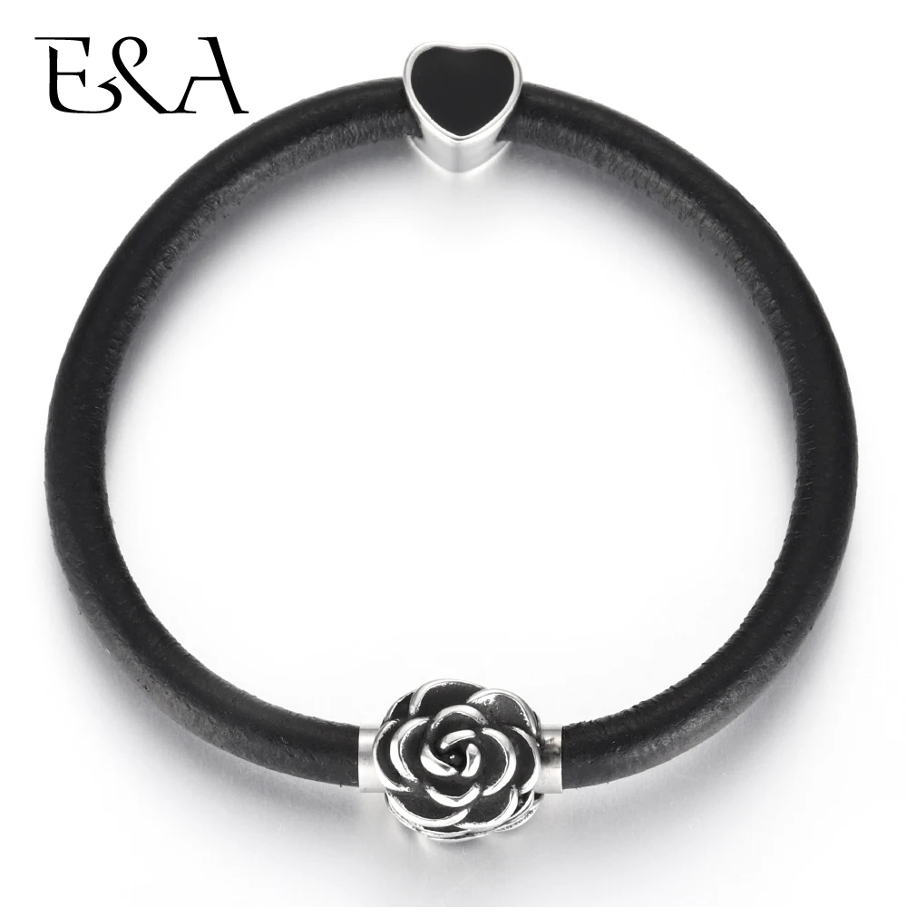 Women's Leather Bracelet Black Heart Charms Stainless Steel Flower Magnet Clasp Bangle Female Accessories Braclets Jewelry
Women's Leather Bracelet Black Heart Charms Stainless Steel Flower Magnet Clasp Bangle Female Accessories Braclets Jewelry
