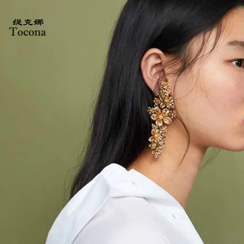 Tocona New Arrival Hot Sale Beautiful Flower Shape Design Gold Silver Color Drop Earrings For Women Ladies Fashion Jewelry 3841
Tocona New Arrival Hot Sale Beautiful Flower Shape Design Gold Silver Color Drop Earrings For Women Ladies Fashion Jewelry 3841