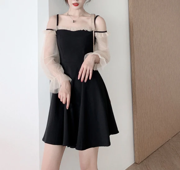 Spring and summer new style One-strap sling Perspective mesh sleeve dress Slim and large dress
Spring and summer new style One-strap sling Perspective mesh sleeve dress Slim and large dress