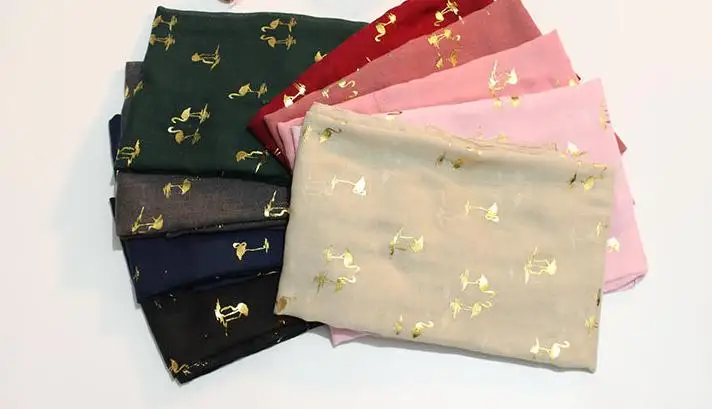 2017 Fashion Women Gold Flamingo Pattern Foil Scarf Cotton Voile Animal Shawls Wraps Hijab 9 Color 10PCS/lot Free Shipping
2017 Fashion Women Gold Flamingo Pattern Foil Scarf Cotton Voile Animal Shawls Wraps Hijab 9 Color 10PCS/lot Free Shipping