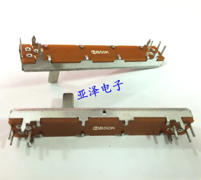 F4506-G sliding potentiometer 6cm double B50K shaft length 10MM stroke 45MM fader
F4506-G sliding potentiometer 6cm double B50K shaft length 10MM stroke 45MM fader