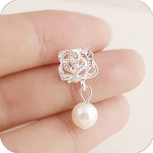 2019 Fashion Camellia Rose imitation pearl earrings female jewelry wholesale free shipping Ear Jewelry Flower Earing
2019 Fashion Camellia Rose imitation pearl earrings female jewelry wholesale free shipping Ear Jewelry Flower Earing