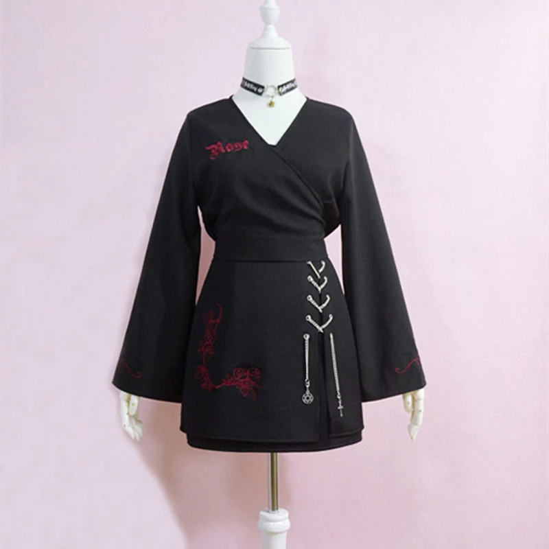 Female Darkness Girl Tops Gothic Punk Lolita Retro Harajuku V-neck Vintage Women Full sleeve T-Shirts Crop top Bare midriff
Female Darkness Girl Tops Gothic Punk Lolita Retro Harajuku V-neck Vintage Women Full sleeve T-Shirts Crop top Bare midriff