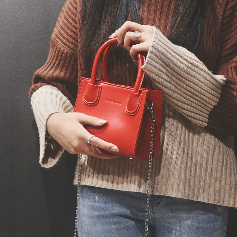 BXX Sac / 2019 Fashion Luxury Handbags Women Designer Solid Color Wild Small Square Bag Chain Shoulder Crossbody Bag ZD278
BXX Sac / 2019 Fashion Luxury Handbags Women Designer Solid Color Wild Small Square Bag Chain Shoulder Crossbody Bag ZD278