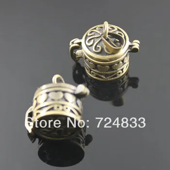 Vintage Antique Bronze Brushed Round Shape Prayer Wish Box Photo Locket Frame Pendant Bulk Wholesale
Vintage Antique Bronze Brushed Round Shape Prayer Wish Box Photo Locket Frame Pendant Bulk Wholesale