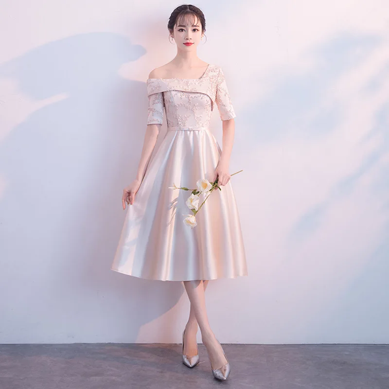 Bride Cheongsam Oriental Womens Wedding Qipao Short Sleeve Party Dress Chinese Style Elegant Long Robe Clothes Vestido S-XXL
Bride Cheongsam Oriental Womens Wedding Qipao Short Sleeve Party Dress Chinese Style Elegant Long Robe Clothes Vestido S-XXL