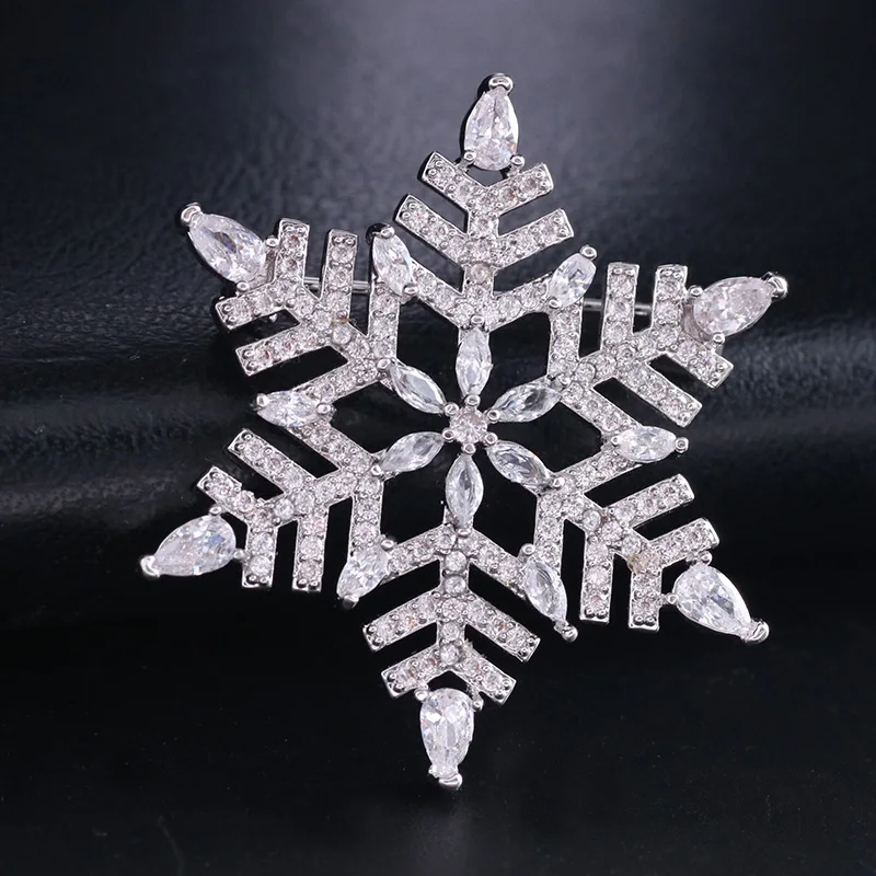 New Fashion Snowflake Brooches for Women Luxury Crystal Brooch Collar Pins Female Jewelry Christmas Gift Broche femme bijoux
New Fashion Snowflake Brooches for Women Luxury Crystal Brooch Collar Pins Female Jewelry Christmas Gift Broche femme bijoux