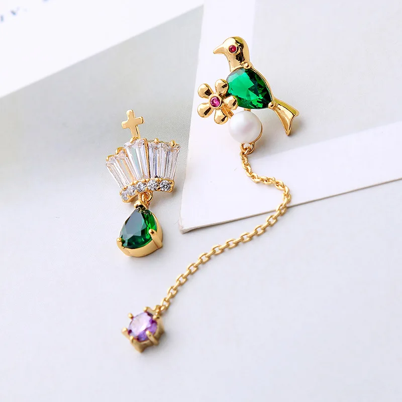 Women's stud earringsasymmetric green crystal bird flower cute crown waterdrop earrings holiday party club earrings for ladies
Women's stud earringsasymmetric green crystal bird flower cute crown waterdrop earrings holiday party club earrings for ladies