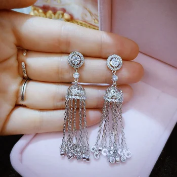 Promotion Hollow Crystal Zircon Round Tassel Earring Round Beads Pigeon Women S925 Elegant Earring AP Bridal Jewelry
Promotion Hollow Crystal Zircon Round Tassel Earring Round Beads Pigeon Women S925 Elegant Earring AP Bridal Jewelry