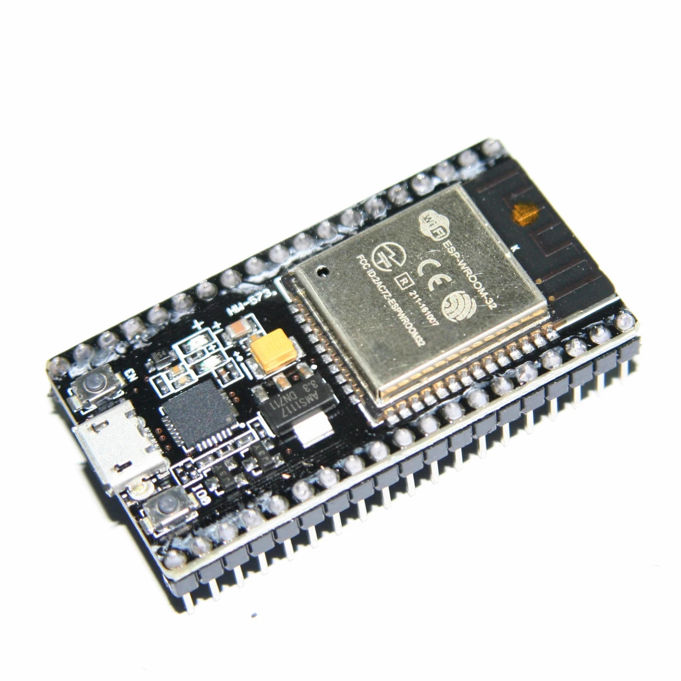 ESP32 ESP-32 ESP32S ESP-32S CP2102 Wireless WiFi Bluetooth Development Board Micro USB Dual Core Power Amplifier Filter Module
ESP32 ESP-32 ESP32S ESP-32S CP2102 Wireless WiFi Bluetooth Development Board Micro USB Dual Core Power Amplifier Filter Module