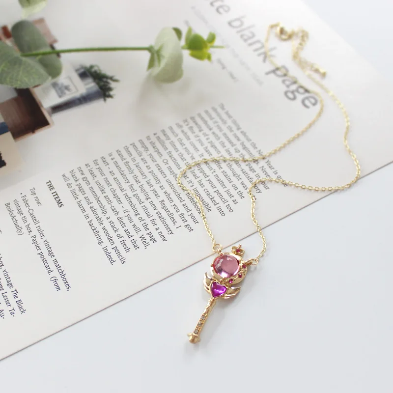 Anime Action Figure Printed Card Captor Sakura Metal Key Shape Wings Staff Girls Women Fashion Necklace Pendant Accessories Doll
Anime Action Figure Printed Card Captor Sakura Metal Key Shape Wings Staff Girls Women Fashion Necklace Pendant Accessories Doll