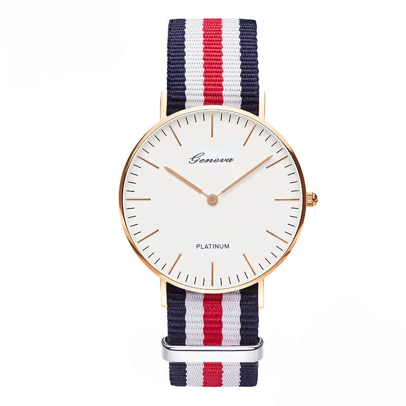 relogio feminino Ladies casual Quartz Bear watch men women Nylon strap Dress watches women watch Relojes hombre
relogio feminino Ladies casual Quartz Bear watch men women Nylon strap Dress watches women watch Relojes hombre