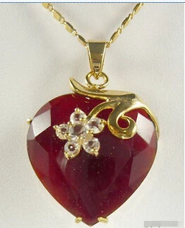 FREE SHIPPINGRed Cubic Zirconia 18KGP Crystal Love Heart Flower Pendant Necklace
FREE SHIPPINGRed Cubic Zirconia 18KGP Crystal Love Heart Flower Pendant Necklace