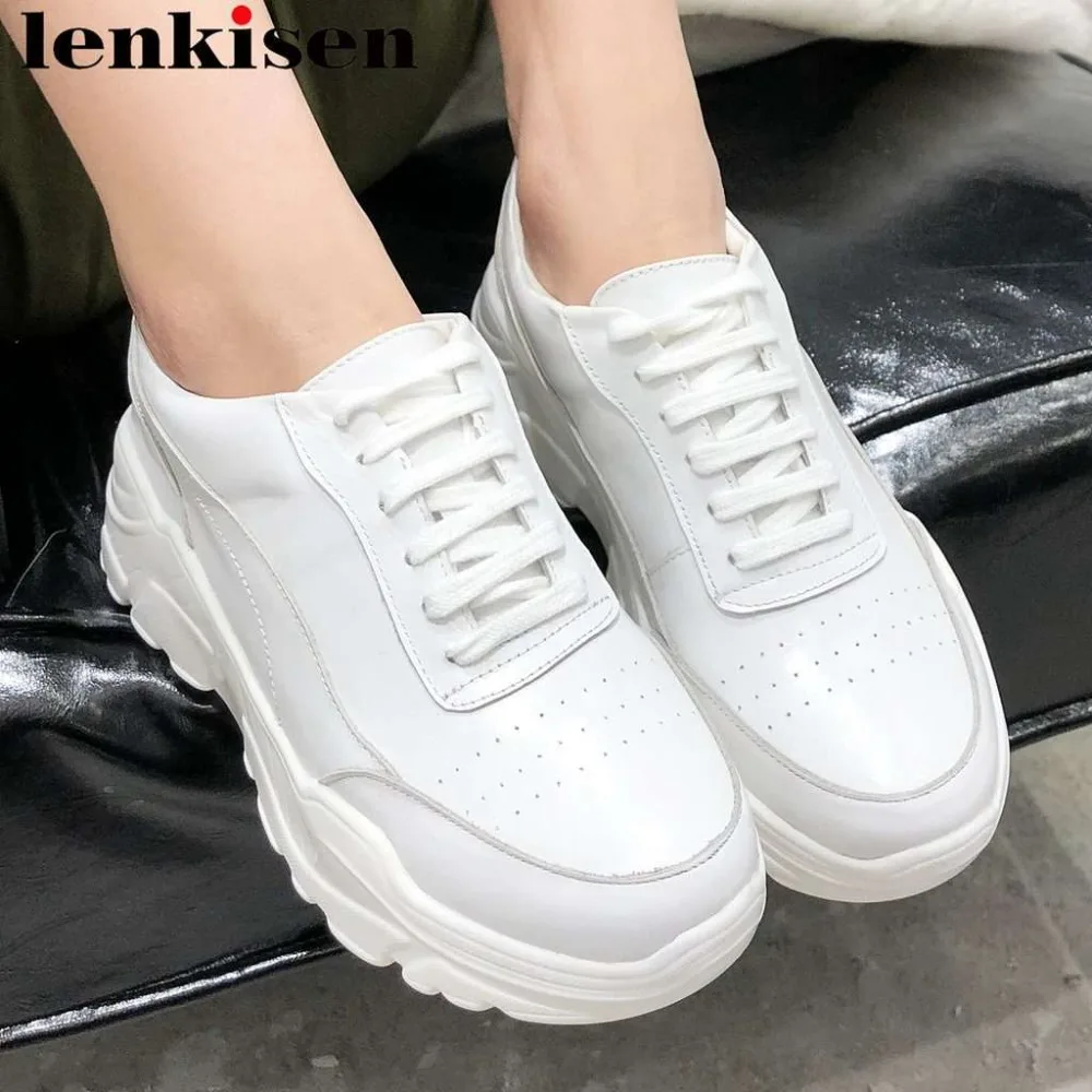 Woman genuine leather thick med bottom platform round toe lace up large size simple style sneakers woman vulcanized shoes L8f1
Woman genuine leather thick med bottom platform round toe lace up large size simple style sneakers woman vulcanized shoes L8f1