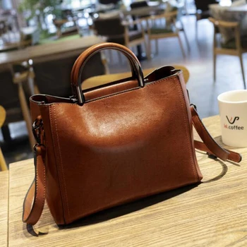 Luxury Brand Bag Women Bucket Shoulder Bag Oil wax Leather Handbags Female Messenger Crossbody Bags for Women 2020 Sac a Main
Luxury Brand Bag Women Bucket Shoulder Bag Oil wax Leather Handbags Female Messenger Crossbody Bags for Women 2020 Sac a Main
