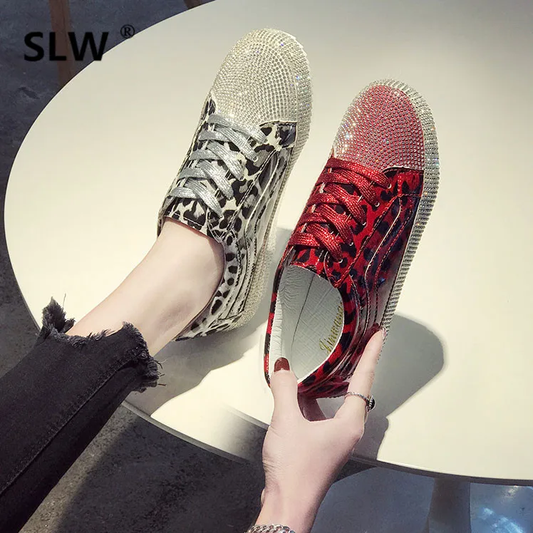 fashion leopard new flat PU Cross-tied Round Toe Bling Casual red women Crystal Sequined Cloth spring Loafers Rubber Lace-Up
fashion leopard new flat PU Cross-tied Round Toe Bling Casual red women Crystal Sequined Cloth spring Loafers Rubber Lace-Up