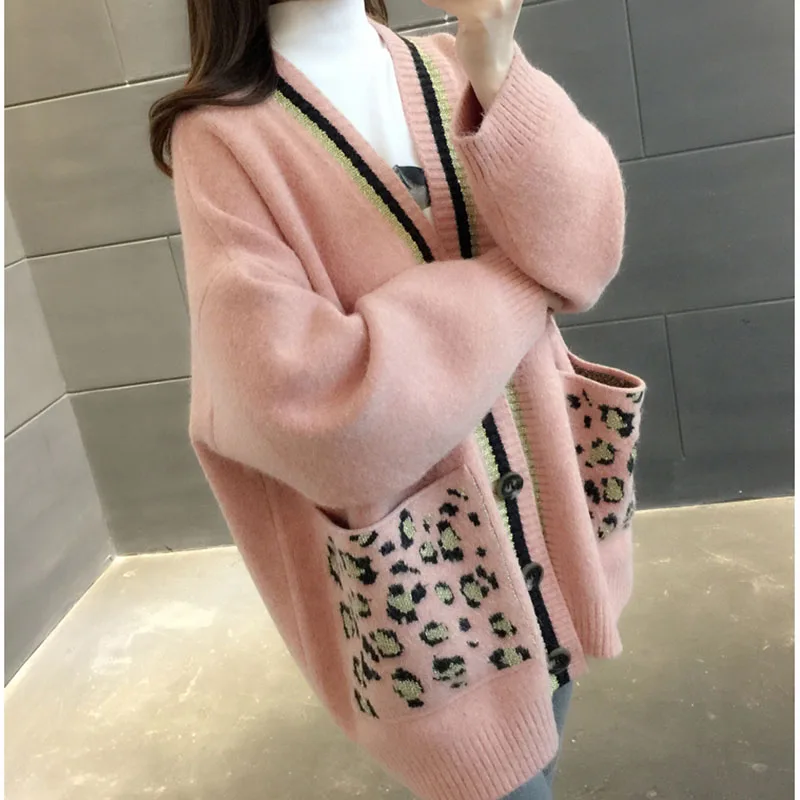 Plus Size Women Knitted Cardigans Sweater With Button Long Sleeve Loose Cardigan Outwear With Pocket Female Knitting Sweaters
Plus Size Women Knitted Cardigans Sweater With Button Long Sleeve Loose Cardigan Outwear With Pocket Female Knitting Sweaters