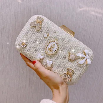 Angelatracy 2019 New Arrival Metal Frame Chain Pearl Bear Star Bow Floral Diamond Girl Wedding Women Box Shoulder Evening Bag
Angelatracy 2019 New Arrival Metal Frame Chain Pearl Bear Star Bow Floral Diamond Girl Wedding Women Box Shoulder Evening Bag