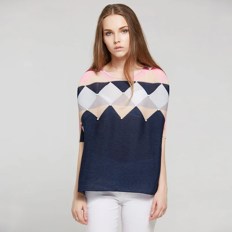 2019 Summer New Women T-Shirt Half Sleeve Colorful Plaid Tees Top Fashion Women Casual Loose Beading High Street T shirt
2019 Summer New Women T-Shirt Half Sleeve Colorful Plaid Tees Top Fashion Women Casual Loose Beading High Street T shirt