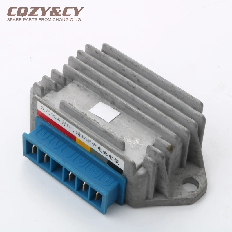 Voltage Regulator Rectifier 5 pin 12V for PIAGGIO Sfera Maquillage 2 Rst 50 Zip Fast Raider Sp Velofax 50cc Sfera 125cc 2940165
Voltage Regulator Rectifier 5 pin 12V for PIAGGIO Sfera Maquillage 2 Rst 50 Zip Fast Raider Sp Velofax 50cc Sfera 125cc 2940165