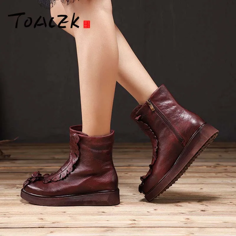 2018 autumn and winter new retro boots women's leather flat bottom comfortable personality round toe boots
2018 autumn and winter new retro boots women's leather flat bottom comfortable personality round toe boots