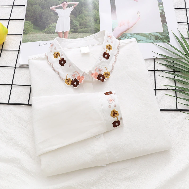 2019 summer new 100% cotton women blouse and shirts flower embroidery slim office lady white shirts outwear coat tops
2019 summer new 100% cotton women blouse and shirts flower embroidery slim office lady white shirts outwear coat tops