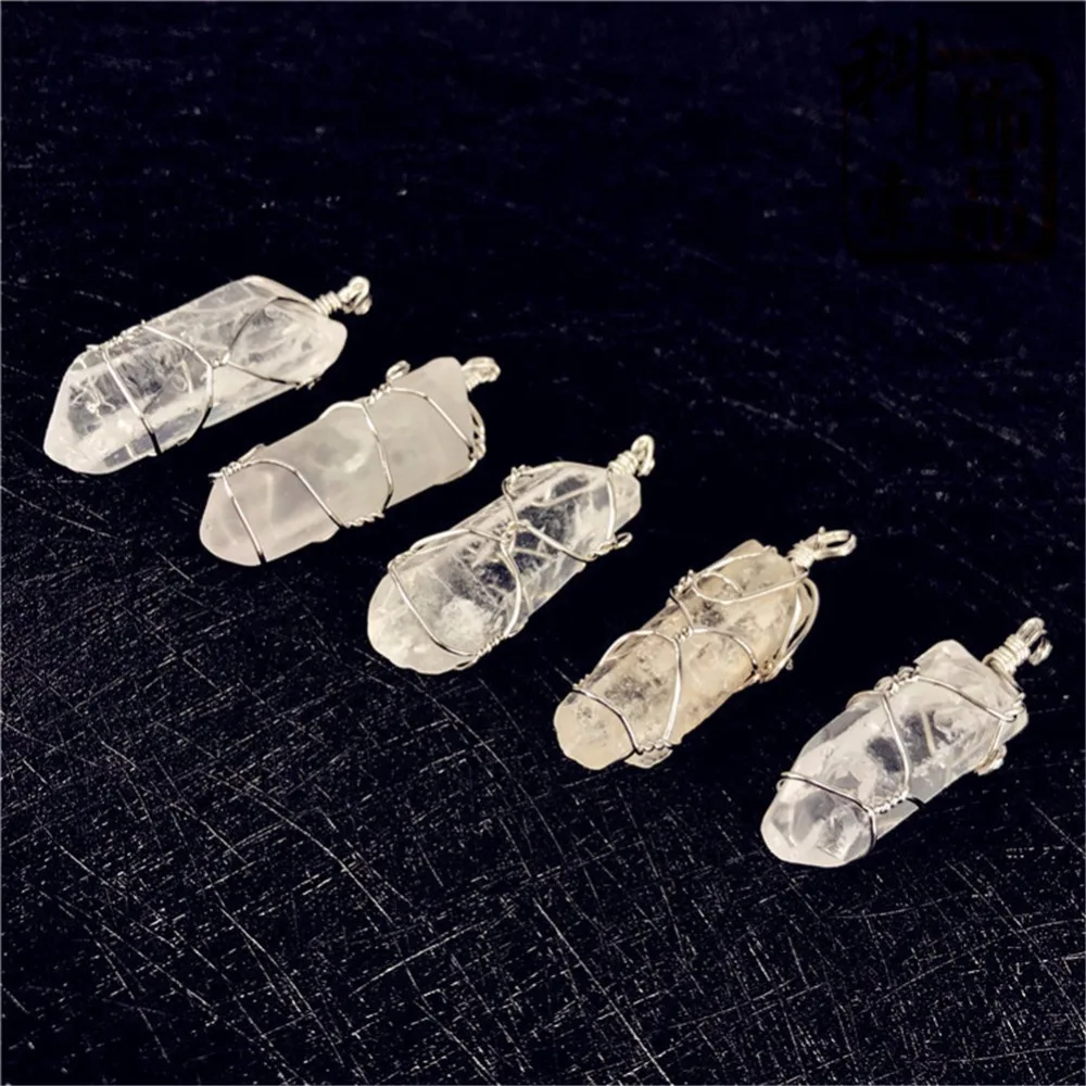 6pcs/lot Natural Stone Random Irregular Clear Quartz Pillar Pendants Twine Crystal Irregular Stone Point Healing Free Shipping
6pcs/lot Natural Stone Random Irregular Clear Quartz Pillar Pendants Twine Crystal Irregular Stone Point Healing Free Shipping