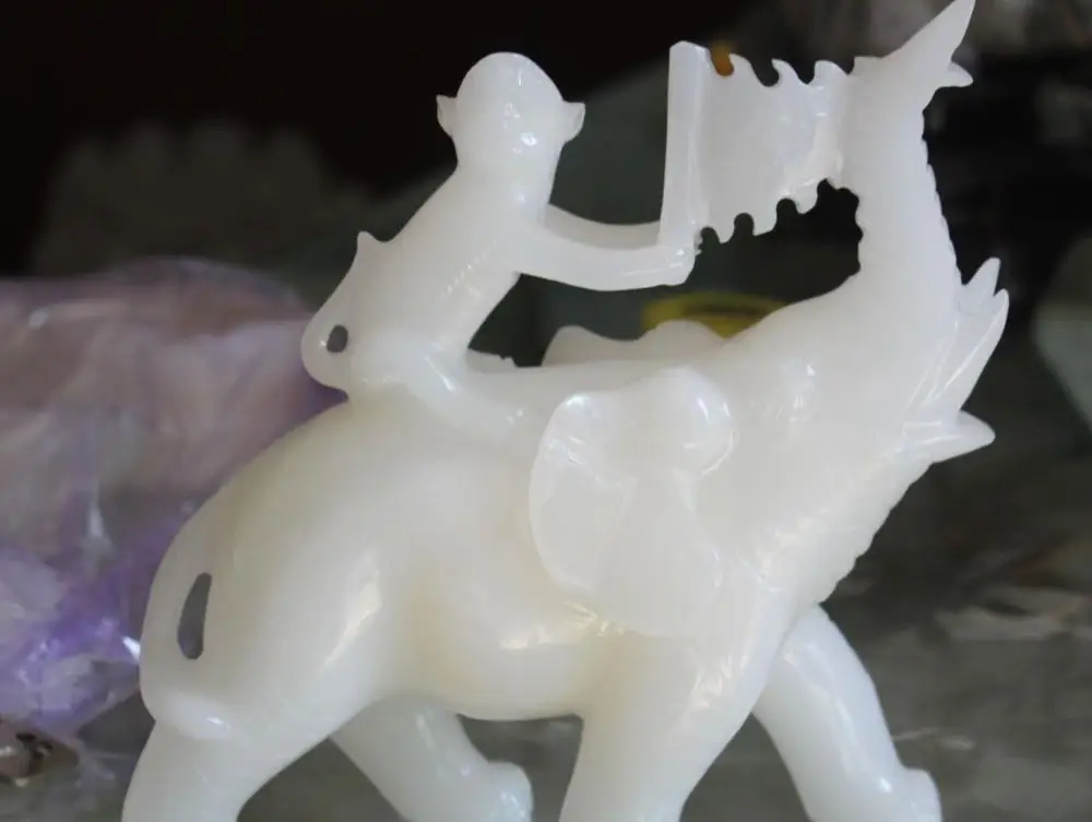 8" Chinese Natural Afghanistan White Jade Zodiac Year Monkey On Elephant Statue
8" Chinese Natural Afghanistan White Jade Zodiac Year Monkey On Elephant Statue