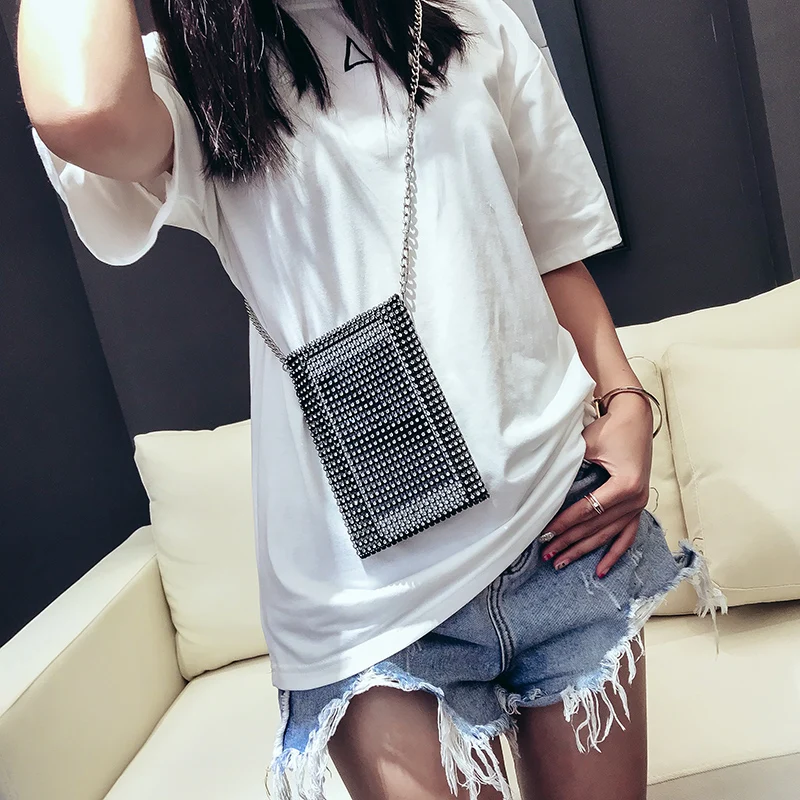 2019 new fashion simple diamond small square bag mini mobile phone bag purse wild single shoulder diagonal trend handbag
2019 new fashion simple diamond small square bag mini mobile phone bag purse wild single shoulder diagonal trend handbag