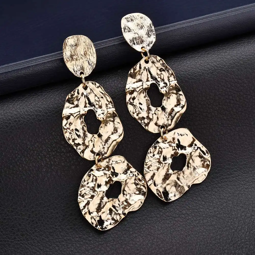 Terreau Kathy Hot Fashion Gold Metal Dangle Earrings For Women Statement Punk Gift Party Jewelry Wedding Charm Vintage Trendy
Terreau Kathy Hot Fashion Gold Metal Dangle Earrings For Women Statement Punk Gift Party Jewelry Wedding Charm Vintage Trendy