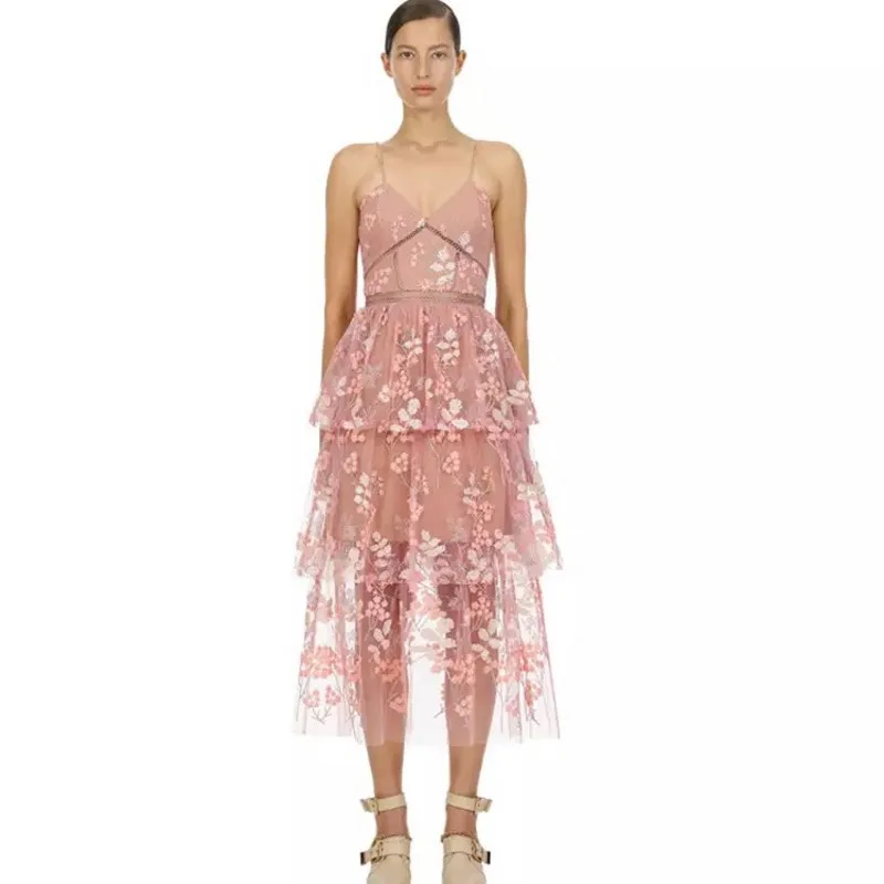 2019 New arrive Self Portrait desgin Summer runway V-Neck Lace dress women Mesh embroidery Slim Sexy Party Dresses vestido
2019 New arrive Self Portrait desgin Summer runway V-Neck Lace dress women Mesh embroidery Slim Sexy Party Dresses vestido