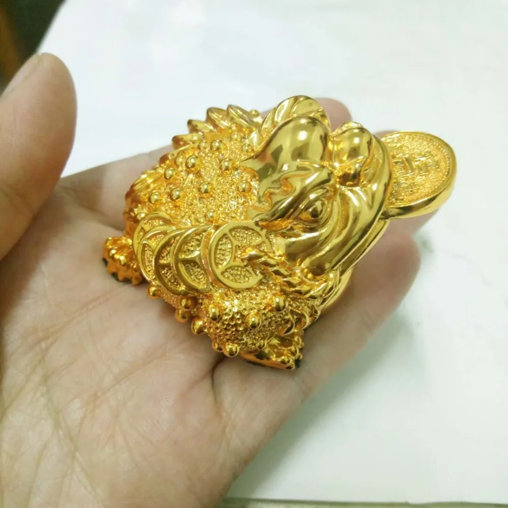 Gold-plated Process Feng Shui Three Legged Money Frog Fortune Lucky Toad with Chinese Coin Resin Craft Golden Color Home Decor
Gold-plated Process Feng Shui Three Legged Money Frog Fortune Lucky Toad with Chinese Coin Resin Craft Golden Color Home Decor