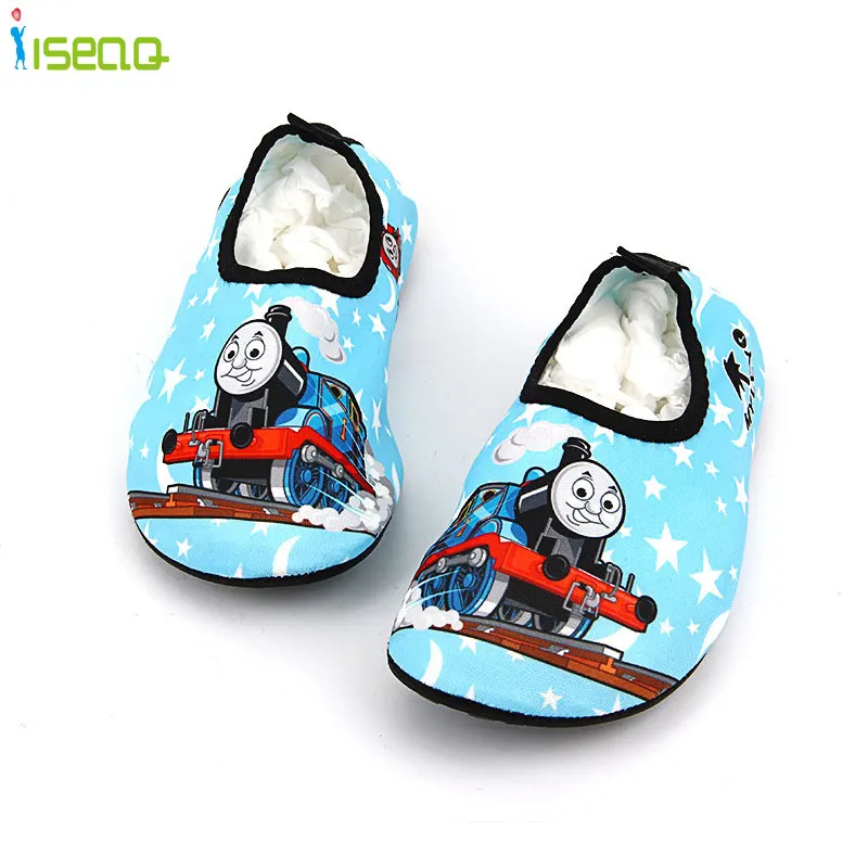 children swim shoes cartoon breathable drifting anti-skid skin care shoes cute beach shoes print sandals home shoes EUR 22-35
children swim shoes cartoon breathable drifting anti-skid skin care shoes cute beach shoes print sandals home shoes EUR 22-35