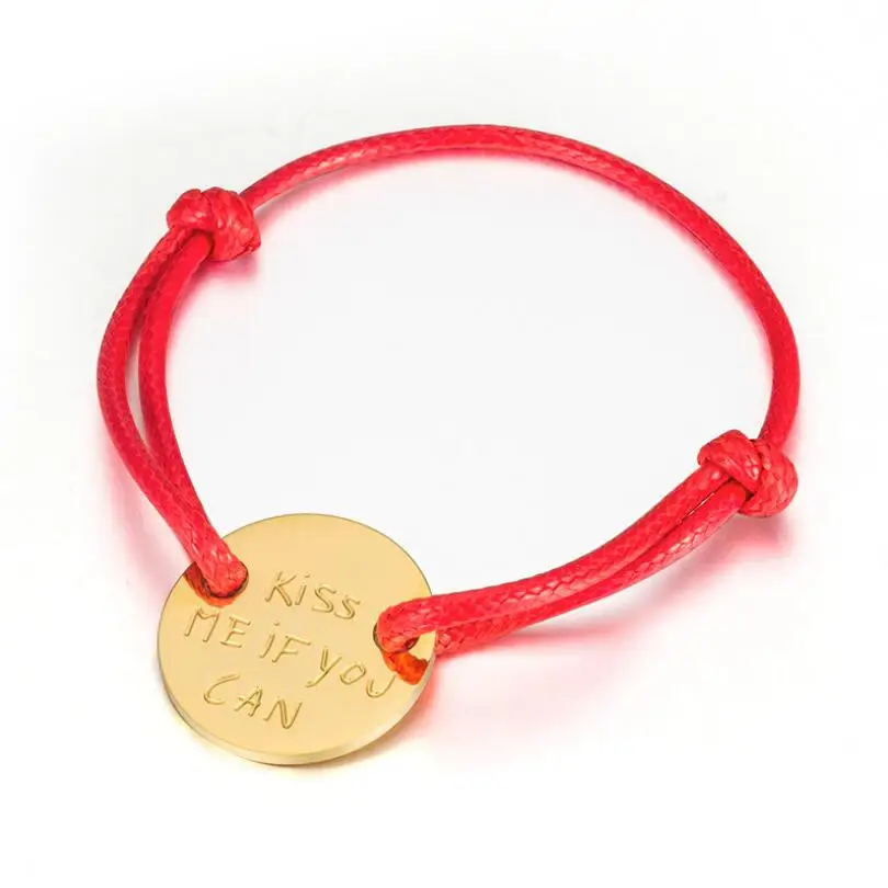 "Kiss me if you can" Letter Round Coin Bracelets For Women Men Gold Circle Stainless Steel Rope Adjustable Couple Bracelet Gift
"Kiss me if you can" Letter Round Coin Bracelets For Women Men Gold Circle Stainless Steel Rope Adjustable Couple Bracelet Gift