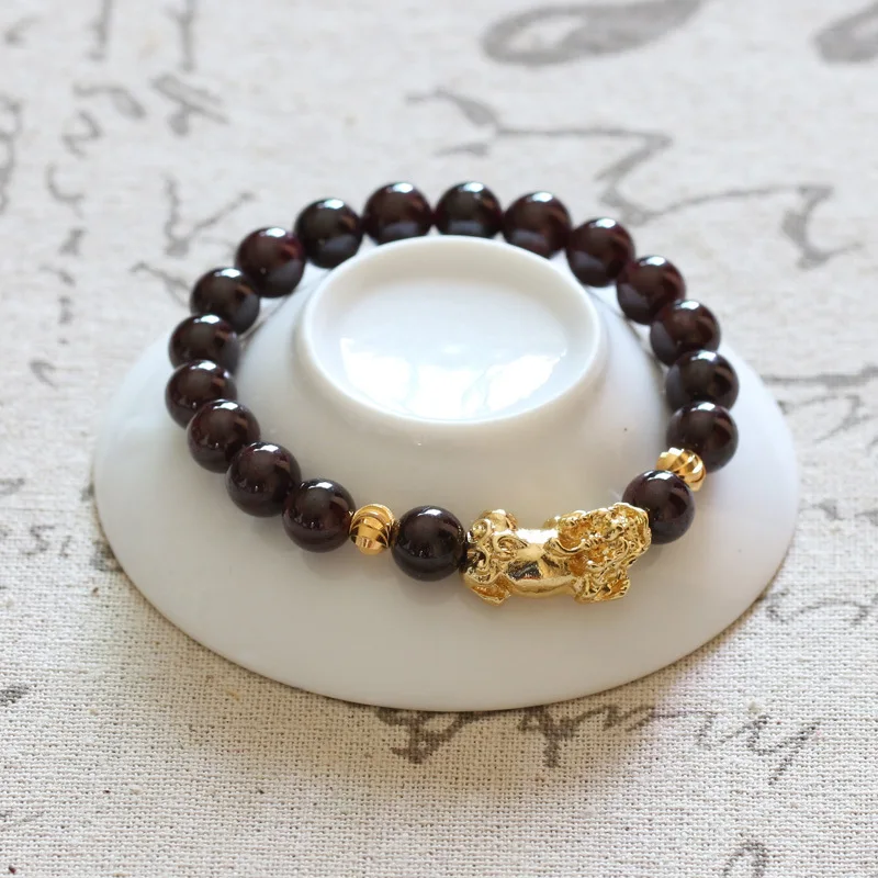 

Natural Red Garnet Stone 9mm Beads Bracelet For Women Vintage Style With Lucky Pixiu Charm Feng Shui Jewelry