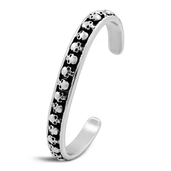 2018 Skull Bracelet homme Men Punk Europe and the United steel bracelet personality male
2018 Skull Bracelet homme Men Punk Europe and the United steel bracelet personality male
