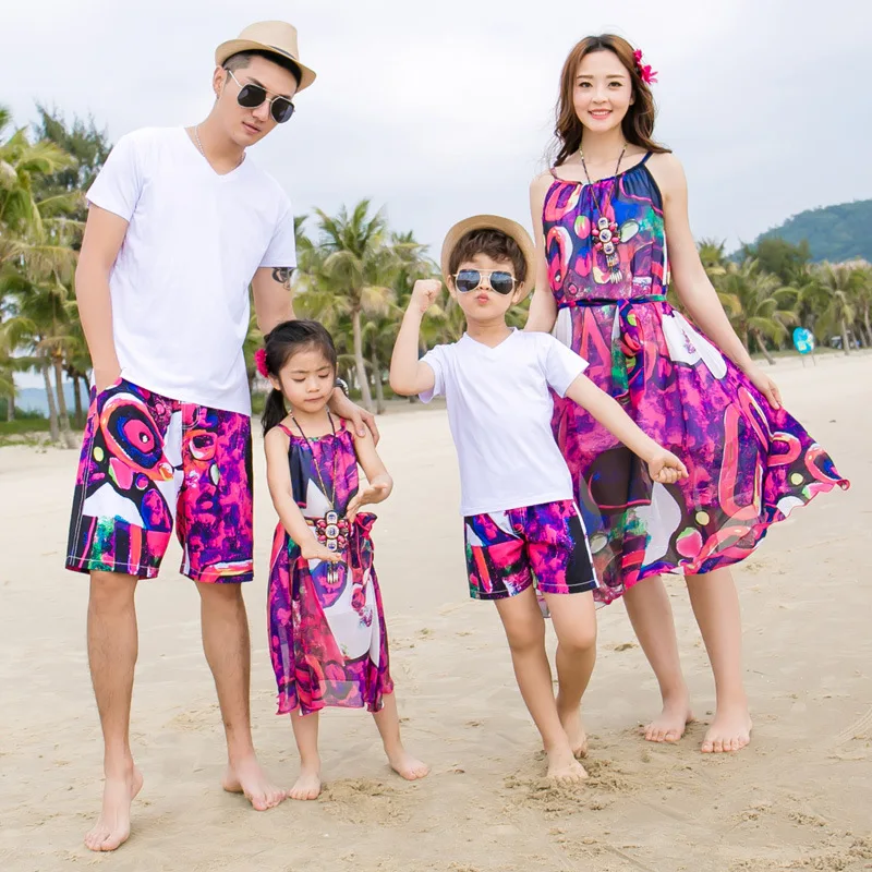 Mother Daughter Dress Bohemian Style Flower Dresses for Women Kids Mommy and Me Clothes Father Son Clothing Shirt +beach Shorts
Mother Daughter Dress Bohemian Style Flower Dresses for Women Kids Mommy and Me Clothes Father Son Clothing Shirt +beach Shorts
