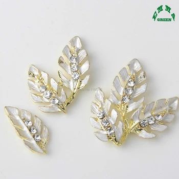 Leaf Leaves Flower Button 5pcs 30x25mm Flatback Enameled Crystal Flower Embellishments with rhinestone Gold Color Bouquet
Leaf Leaves Flower Button 5pcs 30x25mm Flatback Enameled Crystal Flower Embellishments with rhinestone Gold Color Bouquet