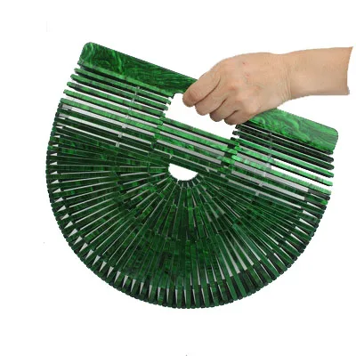 Women's Concave Shape Acrylic Bag 2018 New Handmade Woven Strips Semi-Circular Portable Beach Evening Bag
Women's Concave Shape Acrylic Bag 2018 New Handmade Woven Strips Semi-Circular Portable Beach Evening Bag