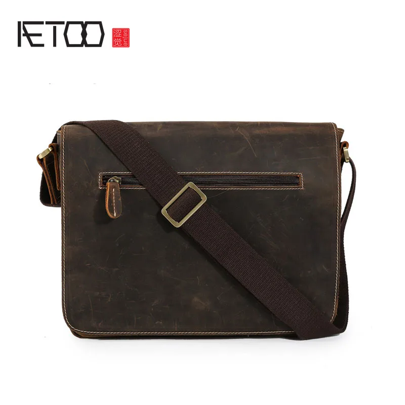 AETOO Retro mad horse leather men's shoulder Messenger bag leisure first layer of cowhide bag male package
AETOO Retro mad horse leather men's shoulder Messenger bag leisure first layer of cowhide bag male package